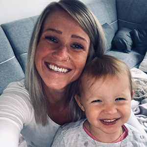 Sarah Blach mit Tochter